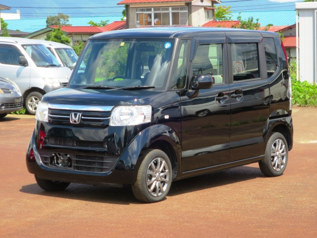 N-BOX G 4WD ナビ PUSH オートAC ベンチ