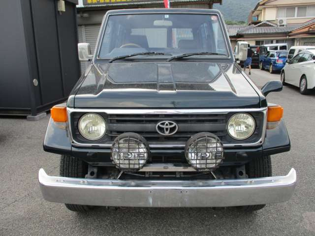 中古車 トヨタ ランドクルーザー70 4.2 LX ディーゼル 4WD の