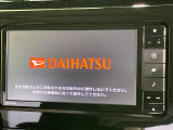 【純正ナビ】人気の純正ナビを装備しております。ナビの使いやすさはもちろん、オーディオ機能も充実!キャンプや旅行はもちろん、通勤や買い物など普段のドライブも楽しくなるはず♪