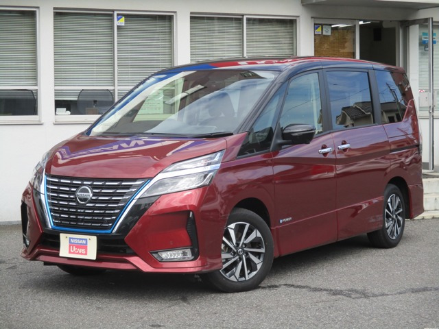 セレナ 1.2 e-POWER ハイウェイスター V 