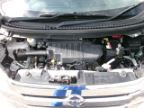 エンジンルームきれいです。