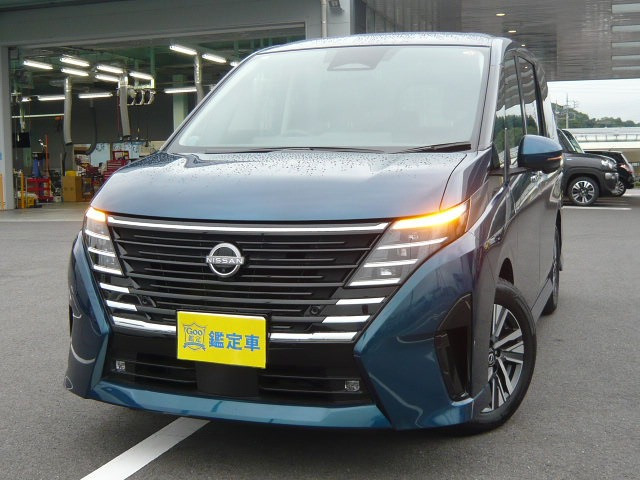 セレナ 1.4 e-POWER ルキシオン 12.3インチ日産コネクトナビ フルセグ