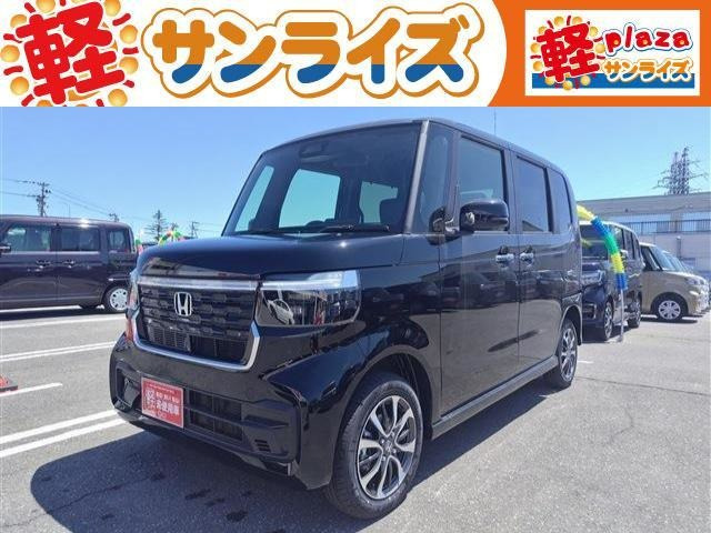 N-BOXカスタム  カスタム 660 4WD