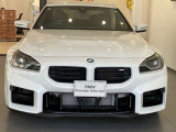 【BMWの伝統-1】BMWの特徴的な“キドニーグリル”は、80年以上続く伝統の形でございます。変わらないこだわりのデザインが、プレミアムブランド“BMW”を創り出します。