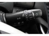オートライト付で夜道の運転も楽々です。
