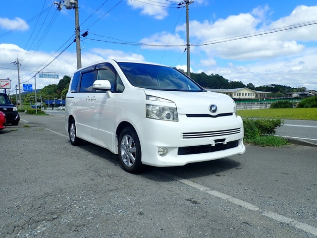 ヴォクシー 2.0 ZS 