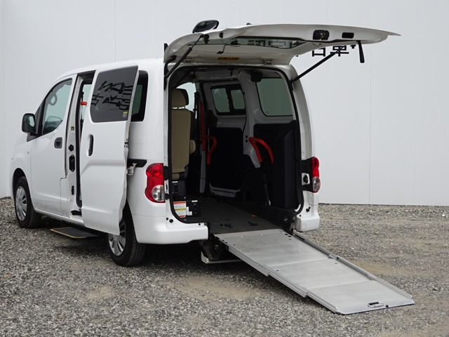 日産 NV200バネットバン 