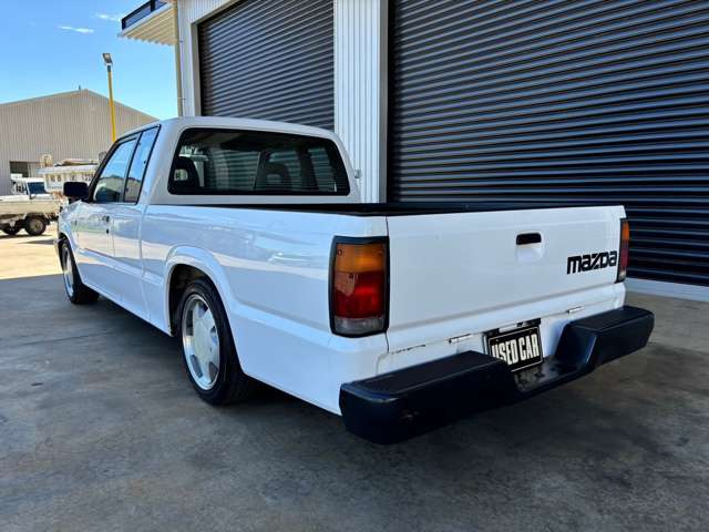 入手困難 USマツダ純正 90-93 MAZDA B2200 B2600 Bシリーズ トラック 