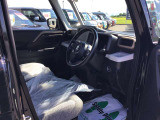それぞれの分野のプロがお車の悩みや疑問に親身になって対応させていただきます。