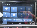 Honda CONNECT対応8インチディスプレー(VX-240ZFE)。Bluetoothオーディオ&通話対応。Apple CarPlay、Android Autoも使用可能です。