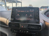 Apple CarPlay/Android Autotに対応したタッチスクリーン/Bluetooth接続によるミュージックプレイヤー接続/ハンズフリー通話