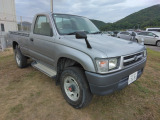 トヨタ ハイラックス 3.0 デラックス シングルキャブ 低床  ディーゼル 4WD