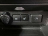 車両状態証明書修復歴の有無も一目瞭然。機能や内装・外装、走行距離、修復歴の有無をチェックし、クルマの状態を10段階にした車両状態証明書。数字や記号を使ってわかりやすく表示しています。