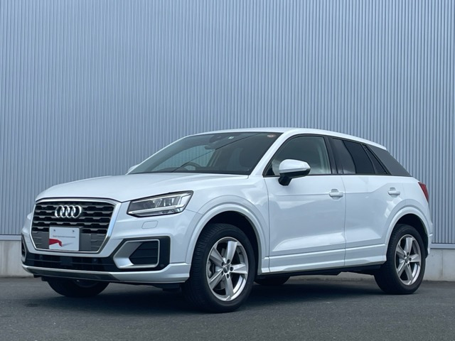 Q2 1.0 TFSI スポーツ 