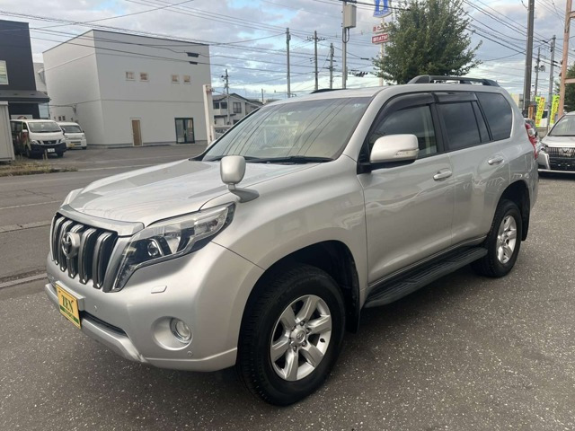 ランドクルーザープラド 2.8 TX ディーゼル 4WD 