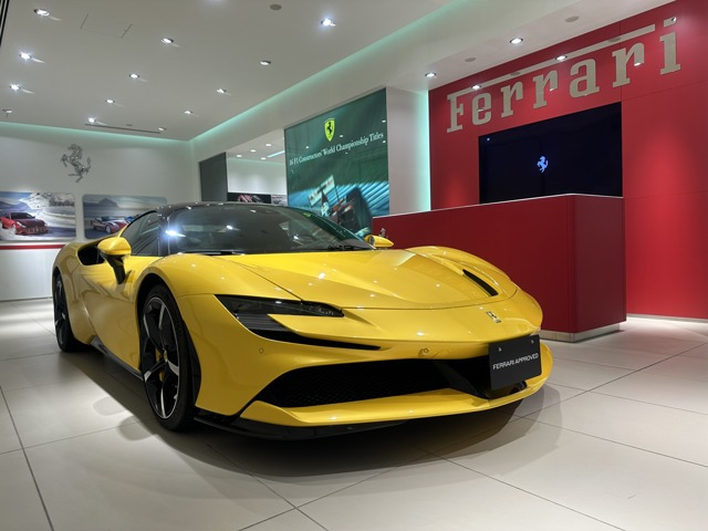 SF90ストラダーレ F1 DCT E 4WD 