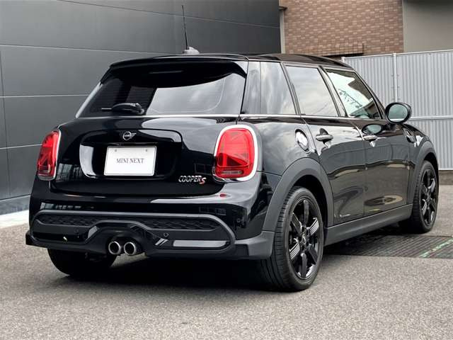 中古車 BMW MINI ミニ クーパー S 5ドア DCT の中古車詳細 (13,000km, ミッドナイトブラックM, 岐阜県, 370万円) |  中古車情報・中古車検索なら【車選びドットコム（車選び.com）】