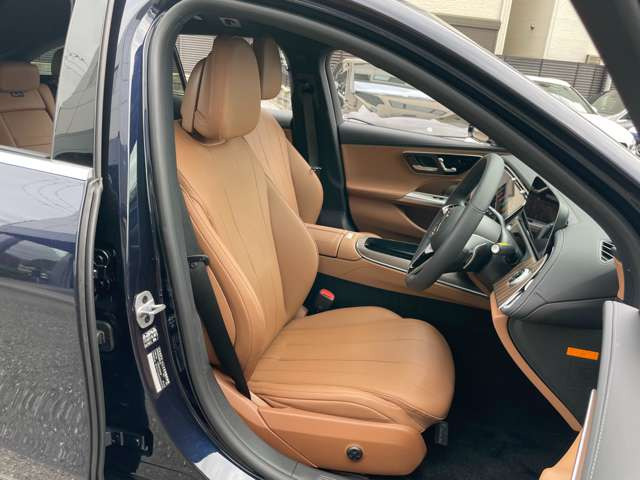 メルセデス・ベンツ Eクラスワゴン E300 エクスクルーシブ (ISG