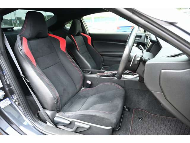 トヨタ 86 2.0 GT RAYSTE3718AW BLTZ車高調 モデリスタエアロ の