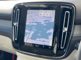【Google新インフォテイメントシステム】Googleアシスタントのサポートで、対話による操作を実現しており運転操作に集中しながら、語り掛けるように、エアコンやオーディオ操作、ナビ設定が可能になります。