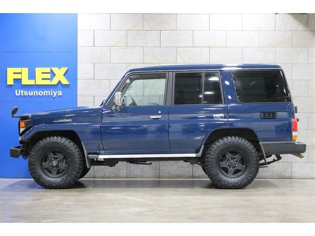 中古車 トヨタ ランドクルーザー70 4.2 LX ディーゼル 4WD の