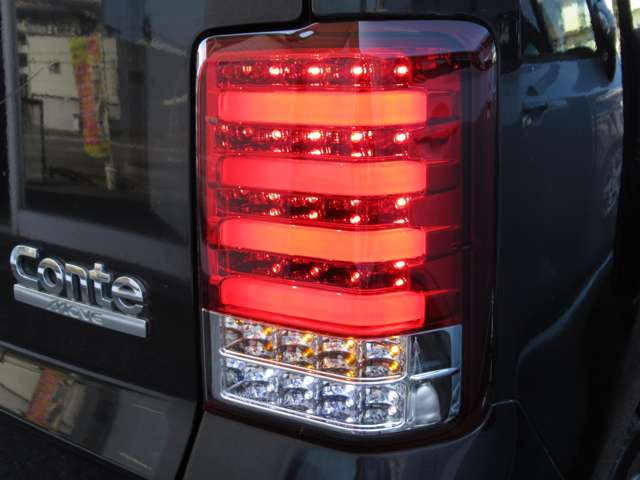 ダイハツ(純正) 純正テールランプ 後期LED使用 のパーツレビュー