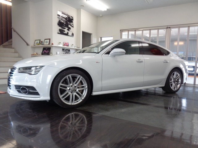 A7スポーツバック 3.0 TFSI クワトロ Sラインパッケージ 4WD 