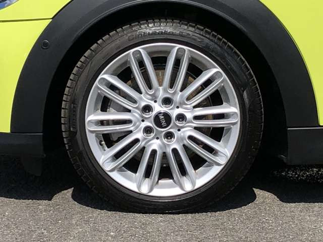 BMW MINI ミニコンバーチブル クーパーS DCT DCT の中古車詳細