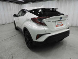 C-HR ハイブリッド 1.8 G モード ネロ 