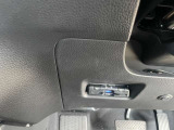 高速の出入りを楽にできるETC車載器付きです。