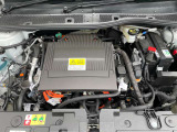 パワフルでフレキシブルな電動モーターを搭載。その動力となるバッテリーは、内燃機関車と同等のスペースを確保できるようプラットフォームに配置されています。