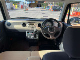 運転席・助手席の俯瞰視点です!乗った際のイメージが湧きますね!