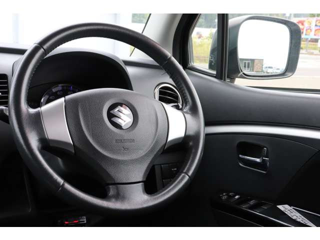 中古車 スズキ ワゴンRスティングレー リミテッド 走行距離無制限1年  