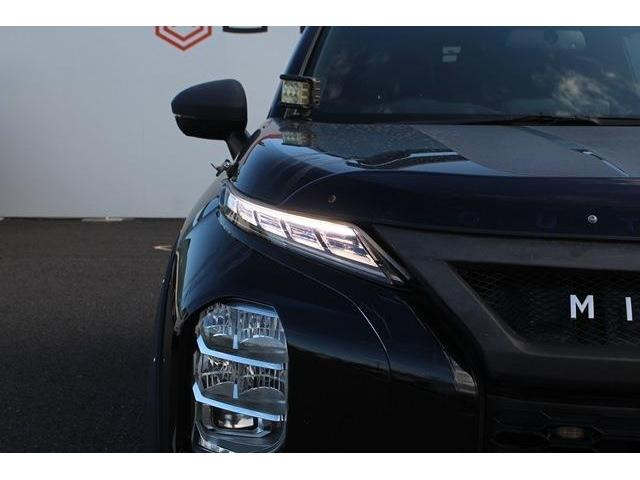 くろわっさん専用④アウトランダー純正 アイスナビSUV 215/70R16