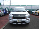 アウトランダー PHEV 2.4 P 4WD 