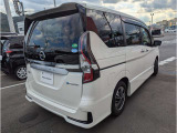 セレナ 1.2 e-POWER ハイウェイスター V 