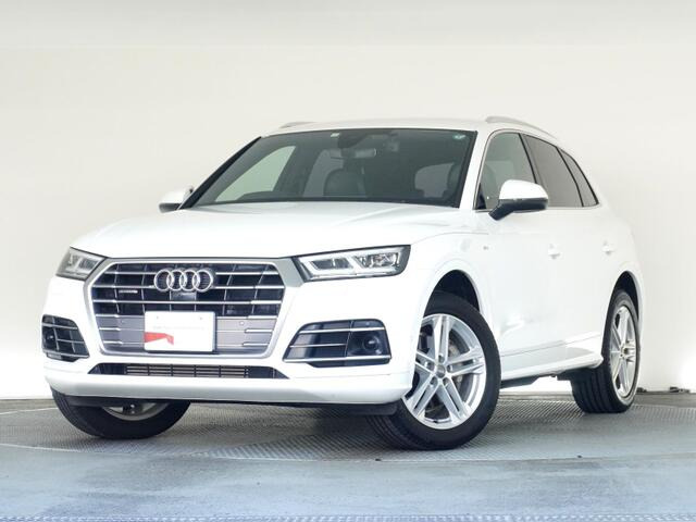 Q5 2.0 TFSI クワトロ スポーツ Sラインパッケージ 4WD 