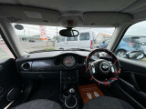 初心者の方でも安心して運転していただける視野の広さとなっております。