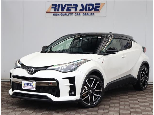 中古車 トヨタ C-HR ハイブリッド 1.8 S GR スポーツ ワンオーナー純正ナビ全方位カメラETC の中古車詳細 (42,000km,  ホワイトパールクリスタルシャイン, 神奈川県, 263万円) | 中古車情報・中古車検索なら【車選びドットコム（車選び.com）】