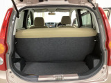 車内全体です(後方から)
