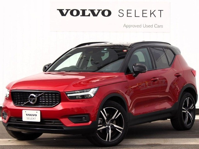 XC40 B4 AWD Rデザイン 4WD 