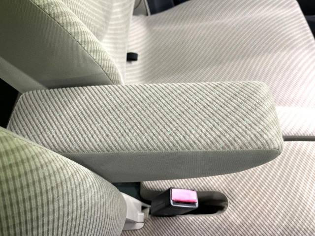 ワゴンＲ DBA-MH34S 「アームレスト」 ワゴンＲ DBA-MH34S アームレスト