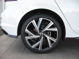 希少なGOLF TDI R-LINE PLATINUM EDITION パノラマスライディングルーフ付き入荷しました!
