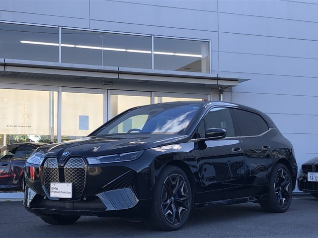 iX xドライブ40 4WD 