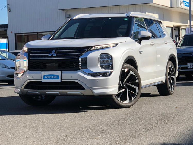アウトランダー PHEV 2.4 P 4WD 