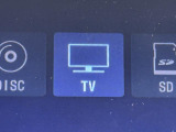 TVが見れるチューナーを装備しています。 新しい車でも付いていないことで、TVが見れない事も多々あるので要チェックです。