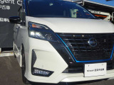 セレナ 1.2 e-POWER ハイウェイスター V アーバンクロム 
