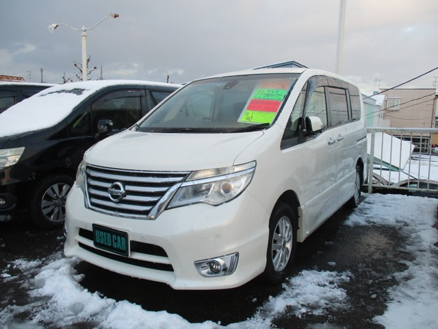 セレナ 2.0 ハイウェイスター アドバンスドセーフティパッケージ 4WD 