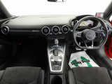 TTクーペ 2.0 TFSI クワトロ Sラインパッケージ 4WD 