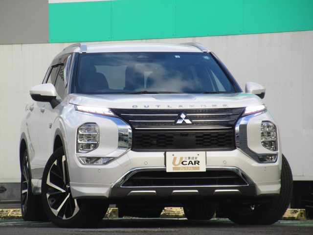 アウトランダー PHEV 2.4 P 4WD 